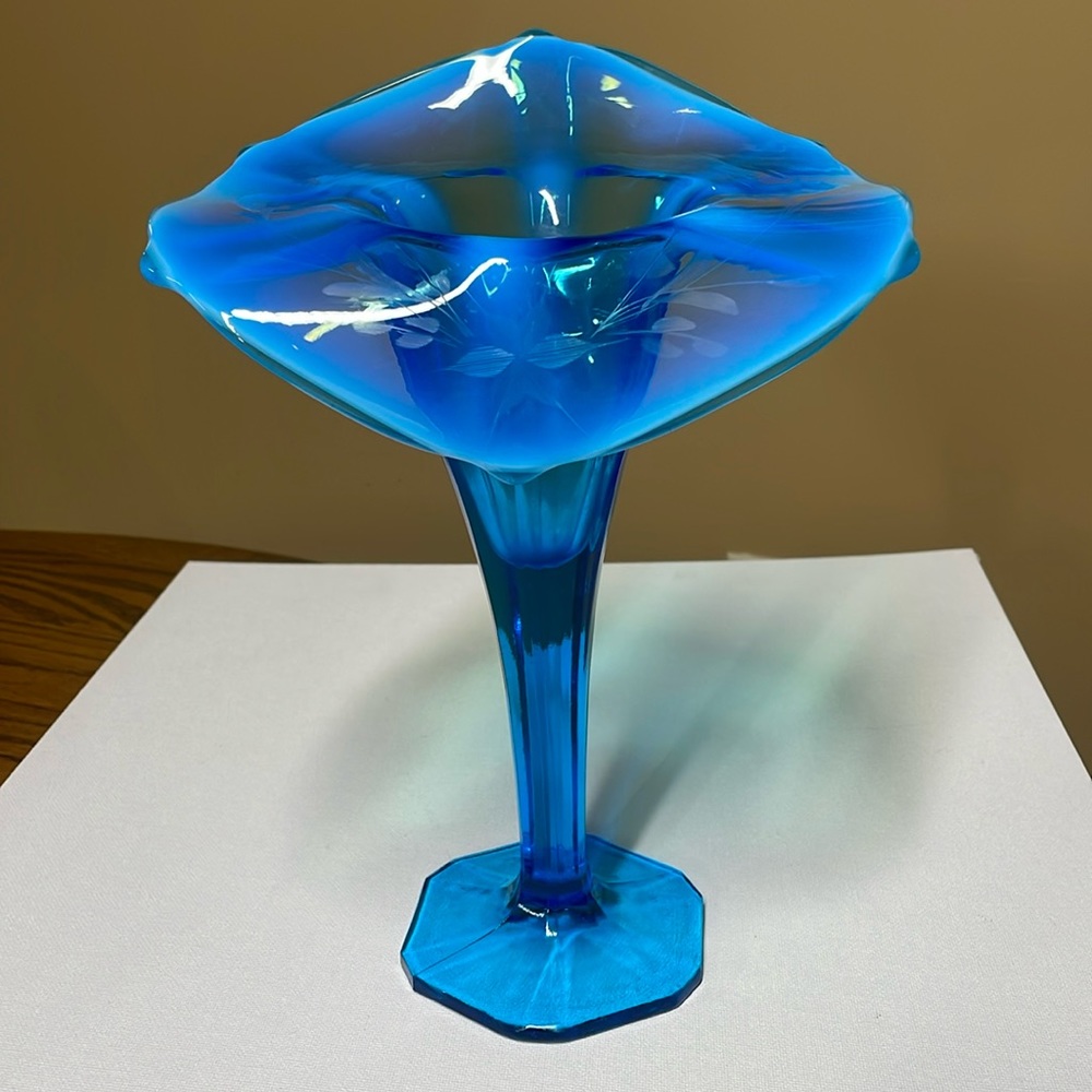 Dugan Glass Opalescent Blue Jack In The Pulpit Etched Vase 10.5” tall